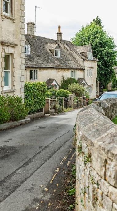 Stylish Painswick Getaway Villa Buitenkant foto