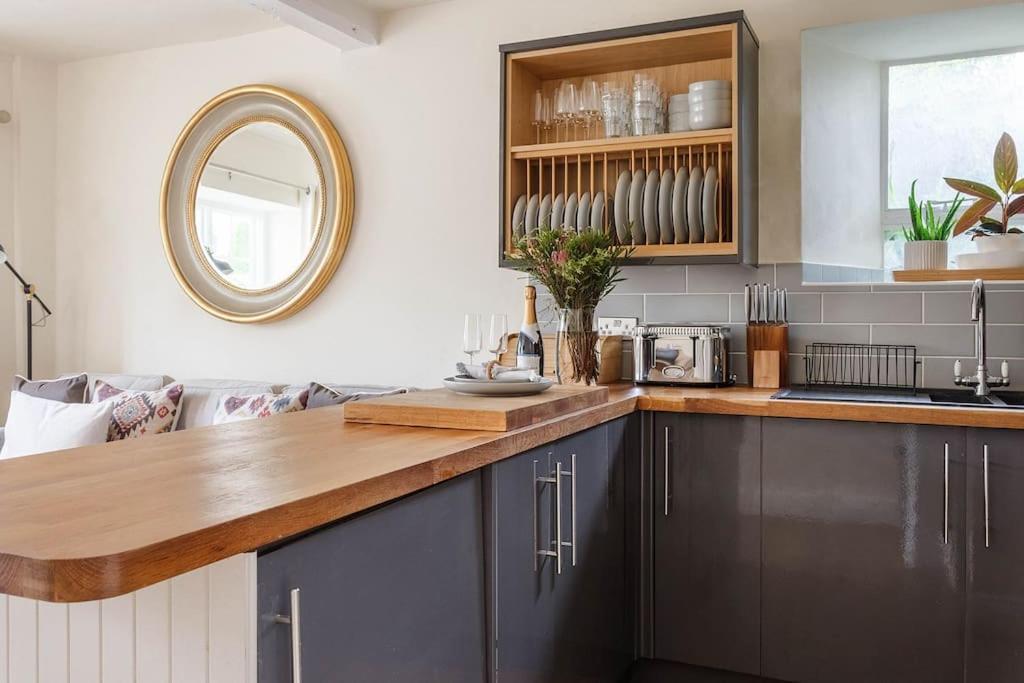 Stylish Painswick Getaway Villa Buitenkant foto